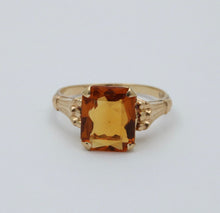 Load image into Gallery viewer, Vintage 14K Yellow Gold Citrine Solitaire Ring