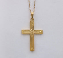 Load image into Gallery viewer, Vintage Cross 14K Yellow Gold