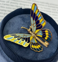 Load image into Gallery viewer, Vintage 18K Yellow Gold Plique A Jour Enamel Butterfly Brooch