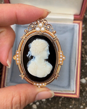 Load image into Gallery viewer, Victorian 14K Rose Gold Black Onyx Cameo Pendant Brooch