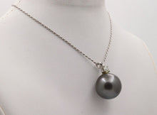 Load image into Gallery viewer, Vintage Large 16.5 mm Tahitian South Sea pearls Diamond 14K White Gold Necklace