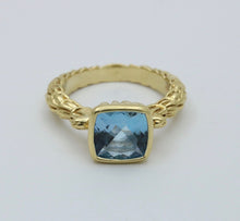 Load image into Gallery viewer, Vintage Blue Topaz 18K Yellow Gold Arto Vandian Ring