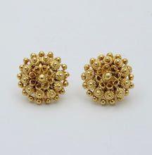 Load image into Gallery viewer, Etruscan Style 22K Gold Flower Studs Earring