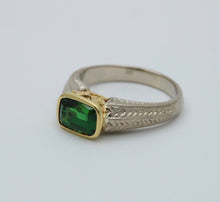 Load image into Gallery viewer, Vintage Tsavorite Garnet 18K White Yellow Gold Ring