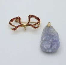 Load image into Gallery viewer, Vintage 14K Yellow Gold Bow Lavender Jade Enamel Brooch
