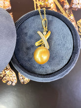 Load image into Gallery viewer, Vintage Golden South Sea Pearl X Diamond Necklace