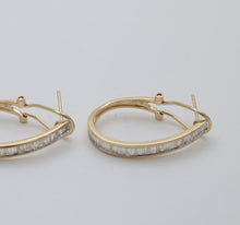 Load image into Gallery viewer, Vintage 14K Yellow Gold Diamond Hoop Earrings