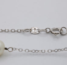 Load image into Gallery viewer, 16" Vintage 14K White Gold Cultured Pearl Station Necklace