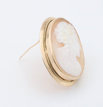 Load image into Gallery viewer, Vintage 14K Yellow Gold Woman’s Portrait Cameo Brooch
