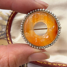 Load image into Gallery viewer, Antique Art Deco 14K Yellow Gold Carved Agate & Pearl Brooch