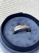 Load image into Gallery viewer, Vintage Platinum Seven Diamonds Band