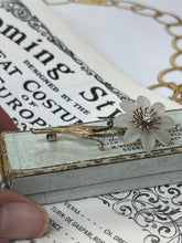 Load image into Gallery viewer, Vintage 14K Yellow Gold Carved Flower DIamond Brooch