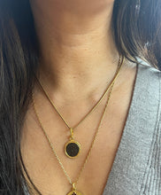 Load image into Gallery viewer, Vintage 18K Yellow Gold Antique Roman Coin Medallion Charm