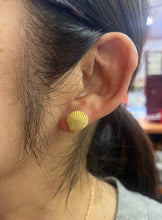 Load image into Gallery viewer, Vintage Tiffany & Co 14K Yellow Gold Shell Studs