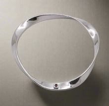 Load image into Gallery viewer, Vintage ELLE Sterling Silver Twist Bangle