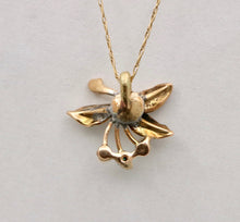Load image into Gallery viewer, Vintage 14K Yellow Gold Floral Motif Emerald, Pearl & Enamel Charm