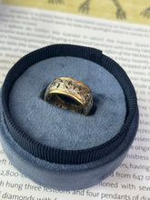 Load image into Gallery viewer, Vintage White & Yellow Gold Filigree Wide Band
