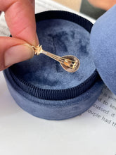 Load image into Gallery viewer, Vintage 14K Yellow  Mandolin Charm Pendant