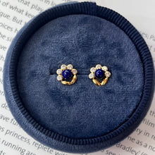 Load image into Gallery viewer, Vintage 14K Yellow Gold Lapis Lazuli Flower Studs.