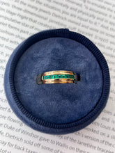 Load image into Gallery viewer, Vintage 14K Yellow Gold Emerald Band