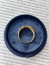 Load image into Gallery viewer, Vintage 14K Yellow Gold Emerald Band