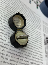 Load image into Gallery viewer, Art Deco Platinum 7 stones Diamonds Band