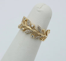 Load image into Gallery viewer, Vintage 14k yellow Gold Likeness Of Sage Leaves Diamond Band