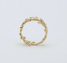 Load image into Gallery viewer, Vintage 14k yellow Gold Likeness Of Sage Leaves Diamond Band