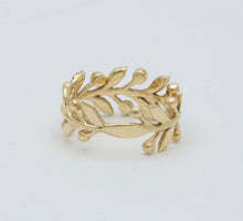 Load image into Gallery viewer, Vintage 14k yellow Gold Likeness Of Sage Leaves Diamond Band