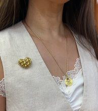 Load image into Gallery viewer, Tiffany & Co 18K Yellow Gold Woven Heart Brooch