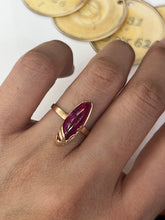 Load image into Gallery viewer, Vintage Russian 14K Rose Gold Floral Navette Ring