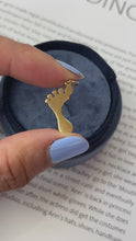 Load and play video in Gallery viewer, Vintage 14K Yellow Gold Footprint Charm Pendant.