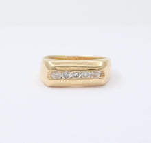 Load image into Gallery viewer, Vintage 14K Yellow Gold Diamond Ring Band