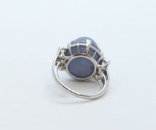 Load image into Gallery viewer, Vintage Blue Grey 25 Carat Cabochon Star Sapphire Baguette Diamond Platinum Ring