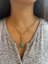 Load image into Gallery viewer, Vintage 14K Yellow Gold Chrysoprase Tear Drop Pendant