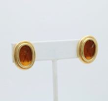 Load image into Gallery viewer, Timeless Art glass 18K Yellow Gold Clip Earrings