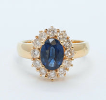 Load image into Gallery viewer, Beautiful Vintage Blue Sapphire Diamonds 18K Yellow Gold Ring