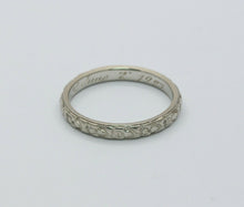 Load image into Gallery viewer, Art Deco 18K White Gold Hand Engraved Band