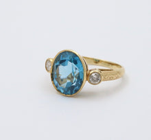Load image into Gallery viewer, Vintage 14K Yellow Gold London Blue Topaz and Diamond Statement Ring