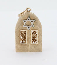 Load image into Gallery viewer, Vintage 14K Yellow Gold Moses Opening Pendant