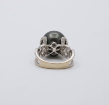 Load image into Gallery viewer, Vintage Tahitian South Sea Pearl Diamonds 18K White Gold Ring