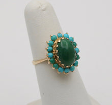 Load image into Gallery viewer, Vintage Jade Turquoise 18K Yellow Gold Cocktail Ring