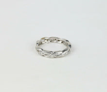 Load image into Gallery viewer, Vintage 14K White Gold Twist Eternity Band