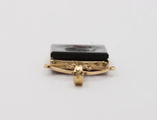 Load image into Gallery viewer, Vintage Intaglio Carved Carnelian 14K Yellow Gold Pendant