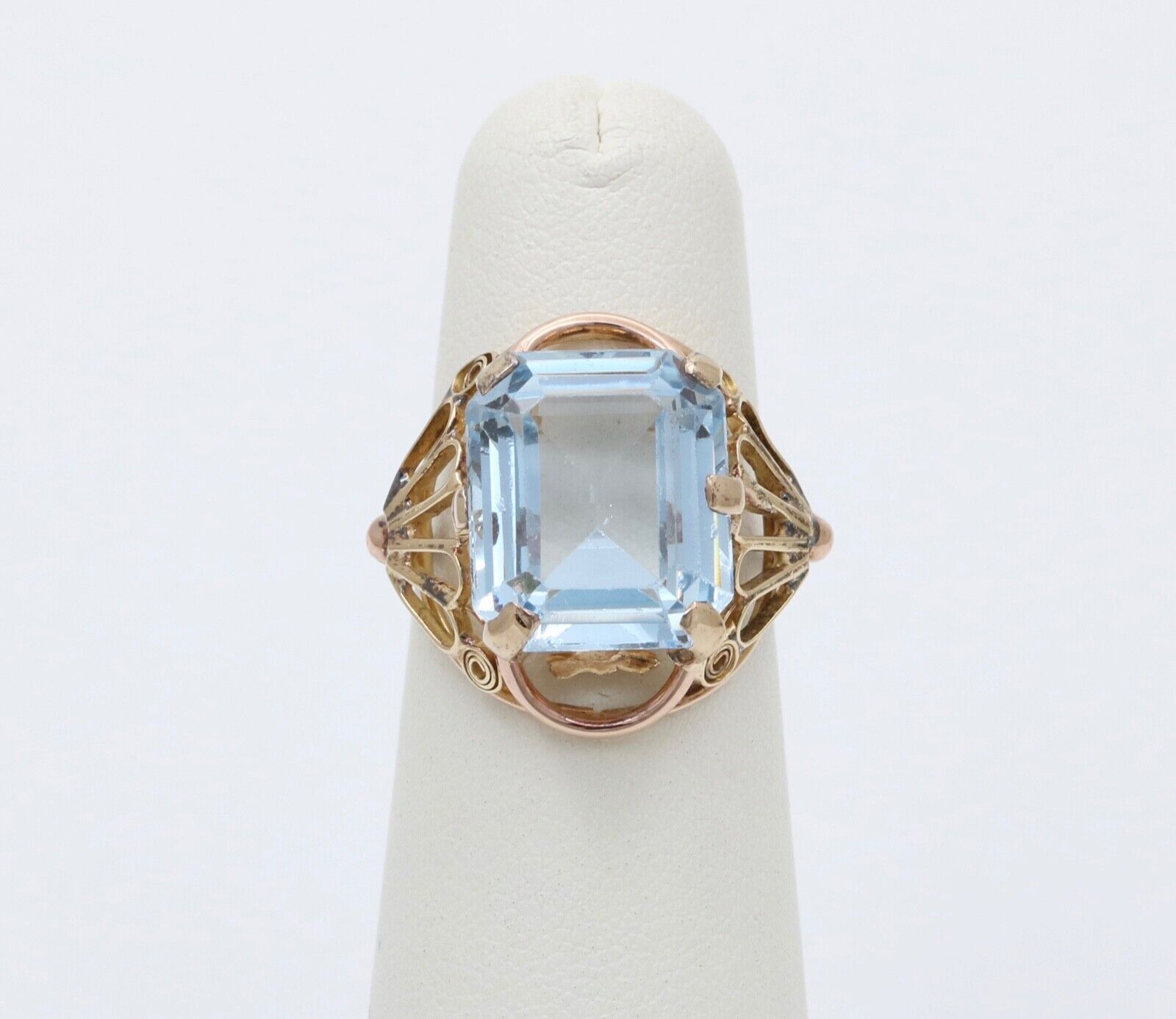 Vintage 18K Yellow Rose Gold Aquamarine RIng, Statement Ring