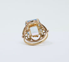 Load image into Gallery viewer, Vintage 18K Yellow & Rose Gold Aquamarine RIng, Statement Ring.