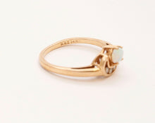 Load image into Gallery viewer, Vintage Ladies Opal Diamonds 14K Yellow Gold Ring