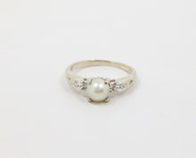 Load image into Gallery viewer, Vintage 14K White Gold Pearl Diamond Ring