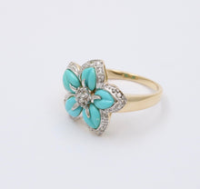 Load image into Gallery viewer, Vintage 18K Yellow Gold Turquoise & Diamond Flower RIng , Cocktail Ring