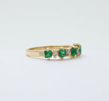 Load image into Gallery viewer, Vintage Emerald Diamonds 14K Yellow Gold Ring Band